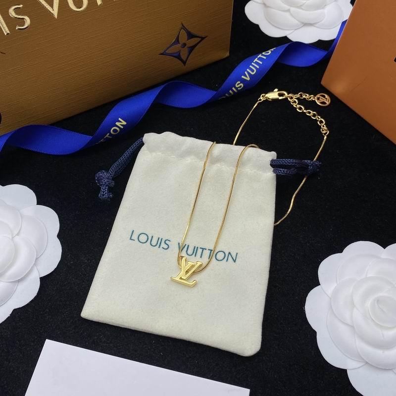 LV Necklaces 25